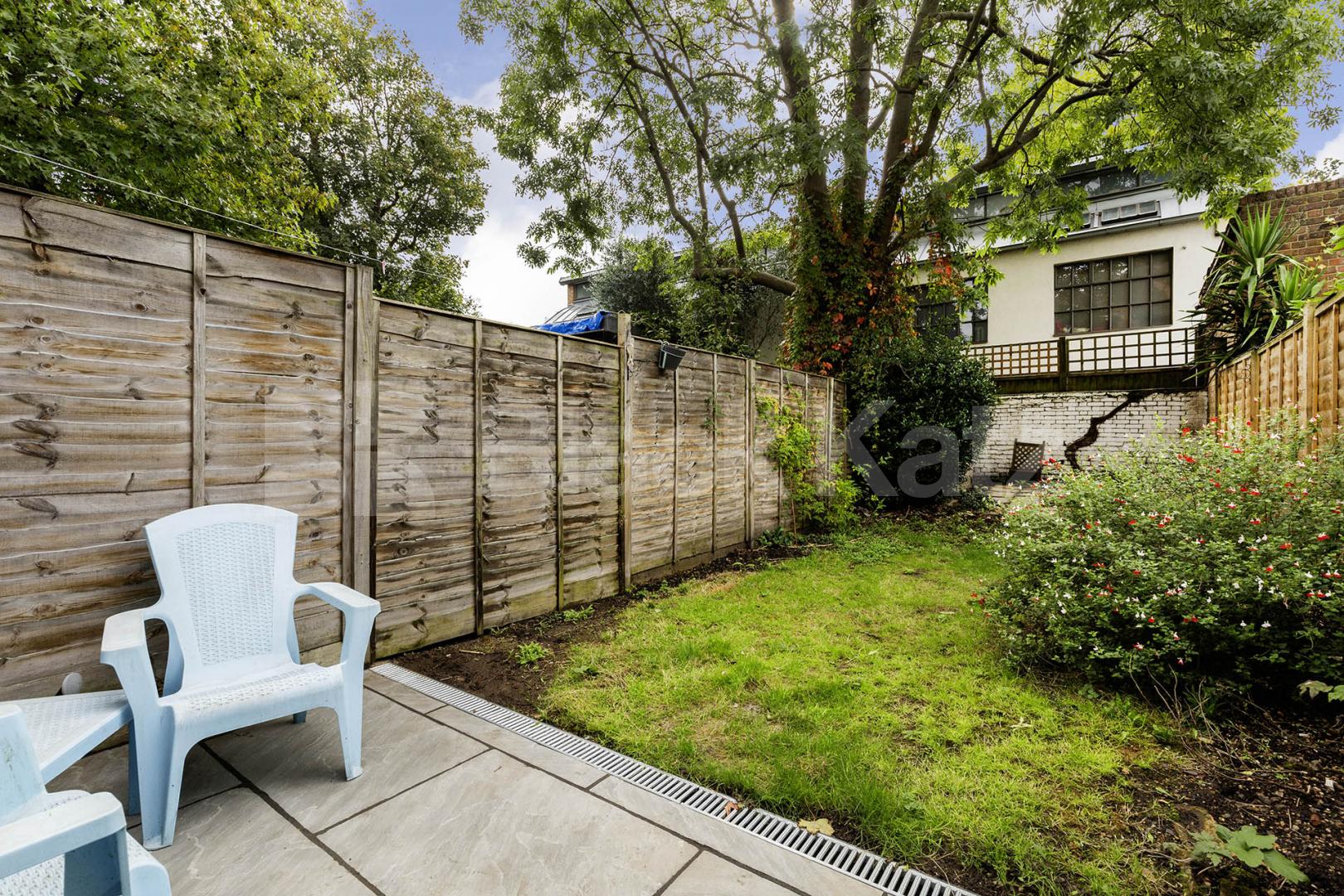 Newly refurbished 1 bedroom Garden property in the popular De Beauvoir Town Buckingham Road, De Beauvoir Town